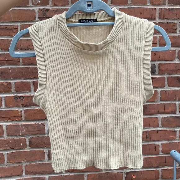Beige Ribbed Crop Top - Picture 1 of 2